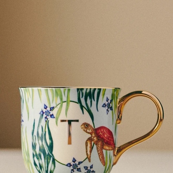 NWT Anthropologie Lou Rota Monogram Nature Mug Letter T Turtle - Picture 3 of 3
